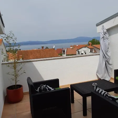 Ferienwohnung Sky Terrace And Sea View Malinska Exterior foto